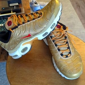 Nike air max plus QS Metallic Gold sneakers